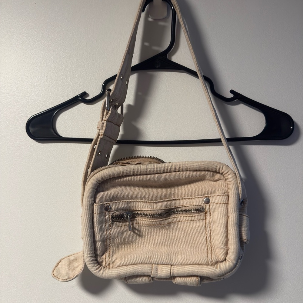 Urban Outfitters - Beige Crossbody Bag 100% Cotton.